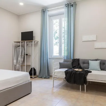 Lo Scorcio Marmore Nyaraló Collestatte Piano